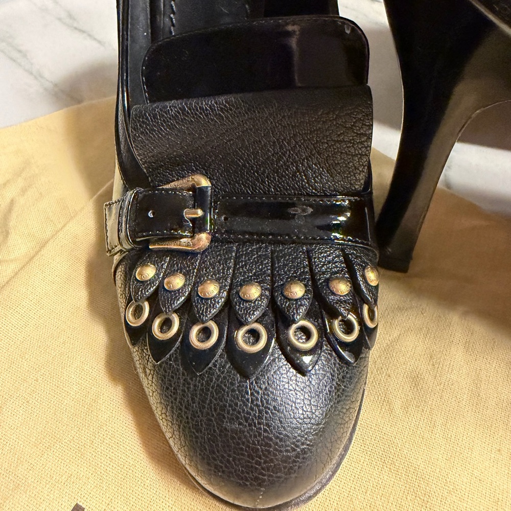 Vintage Louis Vuitton Black Heels- AUTHETICATED - Picture 4 of 15